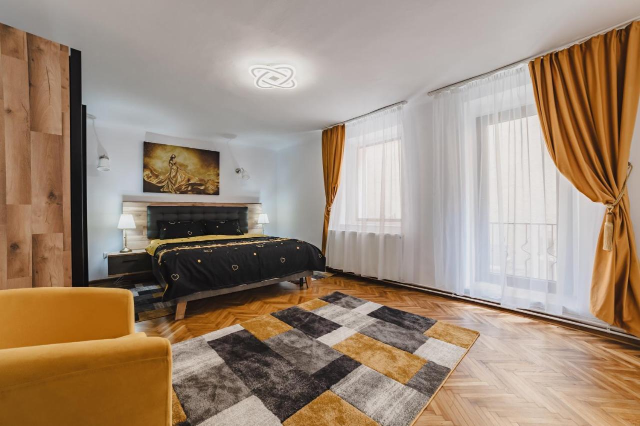 Appartamento Republicii Premium Braşov Esterno foto