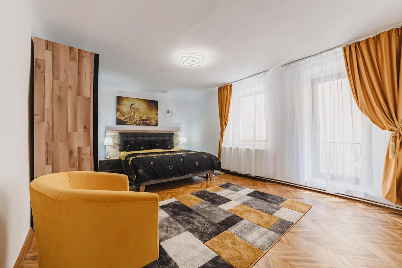 Appartamento Republicii Premium Braşov Esterno foto